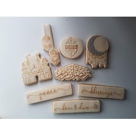 LissieLou Ramadan Mubarak Calligraphy Eid Icing Fondant Cookie Cutter and Stamp - Light Pink