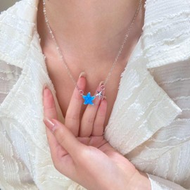 Xduargs Boho Blue Resin Star Necklace Silver Starfish Choker Necklace Vintage Double Star Pendant Necklace Minimalist Starfish Chain Necklace Jewelry for Women