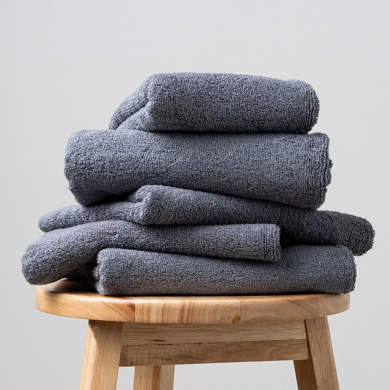 Cotton Cloud Hotel Towels: 10 170g towels (normal thickness), 10
