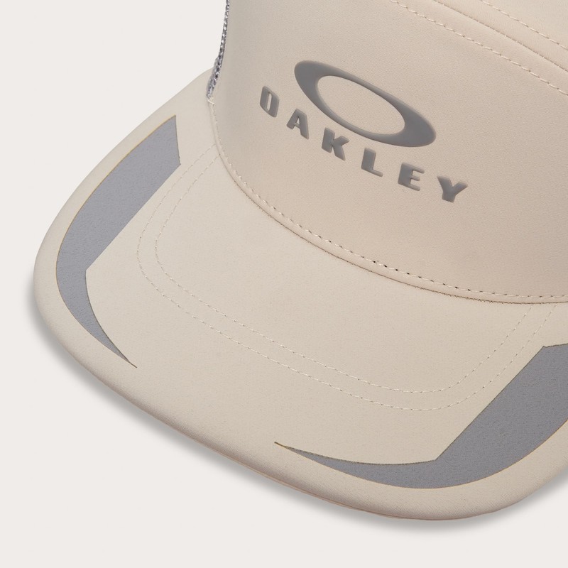 Oakley Men's Podium Trucker Hat, Mist/Cement, S-M