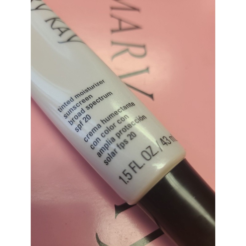 Mary Kay Tinted Moisturizer Sunscreen Broad Spectrum SPF 20 -
