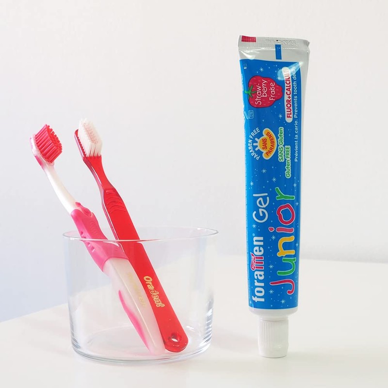 Toothpaste for Small Children Strawberry Fluorine + Calcium Warns Caries