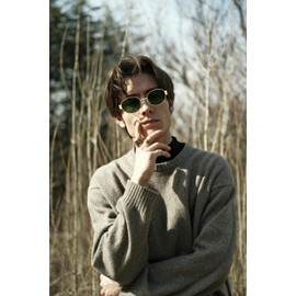 YAMEIZE Retro Oval Metal Frame Sunglasses - for Men and Women Classic Round UV400 Protection Small Glasses Travel Driving Outdoor, Gold Green