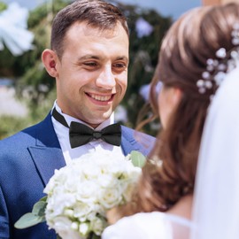 Ouligay Black Bow Ties for Men, Pre-Tied Bowtie Adjustable Mens Solid Color Tuxedo Bow Ties for Shirts Vests Tuxedos Suits Wedding Party Business Daily