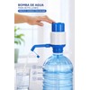 Dispenser di acqua fredda per caraffe con tappo antigocciola/pompa manuale