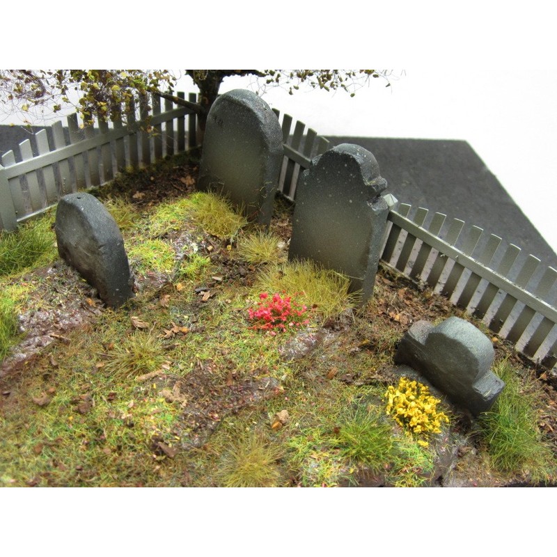 1/35 Scale Tomb stones 4 assorted Grave markers