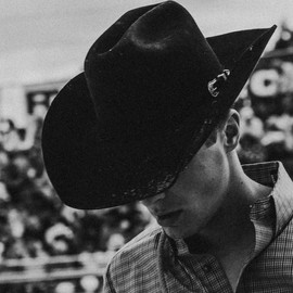 thuizen Classic Western Cattleman Crown Rolled Brim Cowboy Hat with Elegant Buckle, Brown