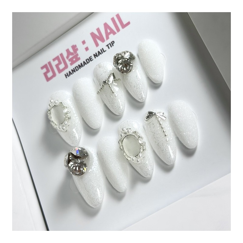 Pure White Sulwha Handmade Nail Tips - Short Oval /