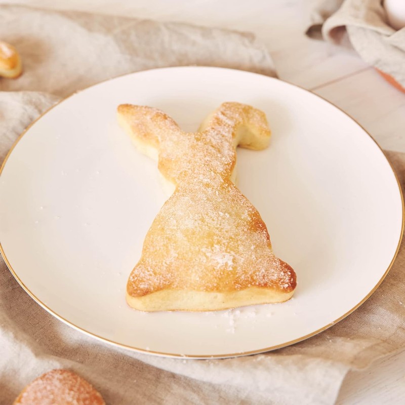 LIANRISES Pack of 2 Easter Cookie Cutters Easter Bunny Gingerbread