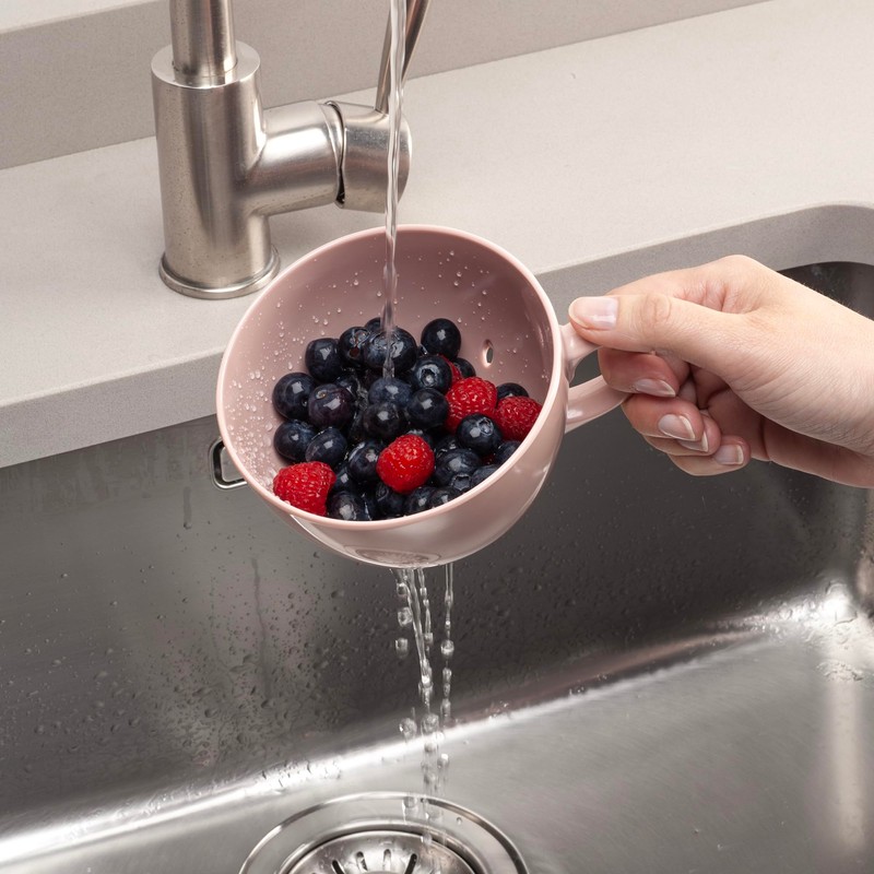 Zeal Berry Colander Cup, Small Hand-held Cup Shape Melamine Strainer/Sieve,