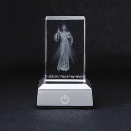 KOMI 3D Crystal Jesus Figurine Statue with LED Light Base, Laser Engraved Jesus I Trust in You Statues Religious Gifts for Women Men, Christian Catholic Home Decor