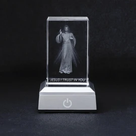 KOMI 3D Crystal Jesus Figurine Statue with LED Light Base, Laser Engraved Jesus I Trust in You Statues Religious Gifts for Women Men, Christian Catholic Home Decor
