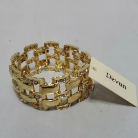 Devan gold stretch bracelet with rhinestones NWT
