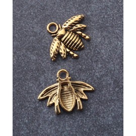 Ruwado 30 Pcs Bee Charm Small Vintage Cute Metal Honey Bee Pendant Beads for Jewelry Making Finding DIY Craft Project Bracelet Necklace Earring Keychain Decoration (Antique Gold)