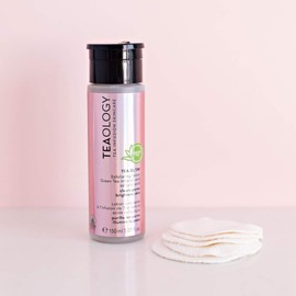 Teaology Tea Infusion Skincare Tea Glow I Deep Pore Facial Cleansing and Scrub 150 ml I with Green Tea and Salicylic Acid I Face Care for Blemished Skin I Natural Cosmetics I Vegan