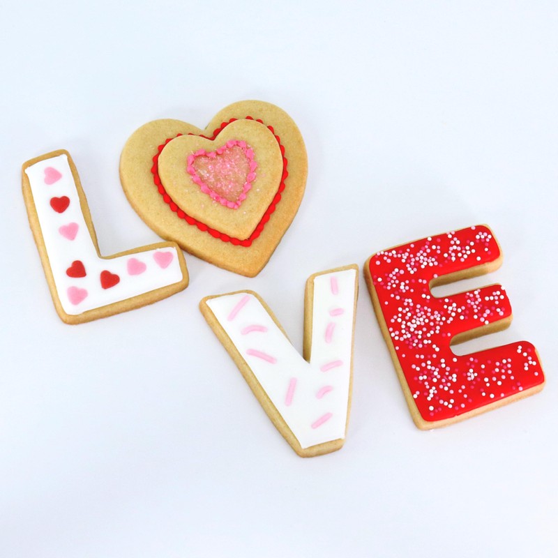 PME VD24CCC048 Valentines Cookie Cutter Set of 5, Love, Metal
