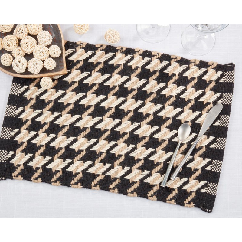 Traditional Houndstooth Placemat (Set of 4)