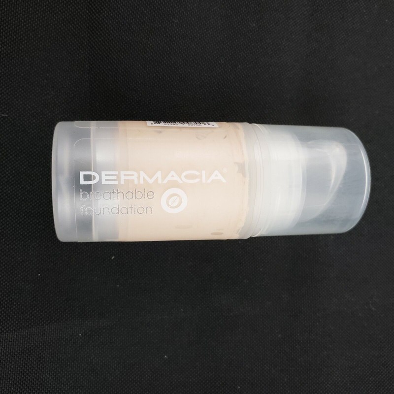 Dermacia Ivory Breathable Foundation Makeup