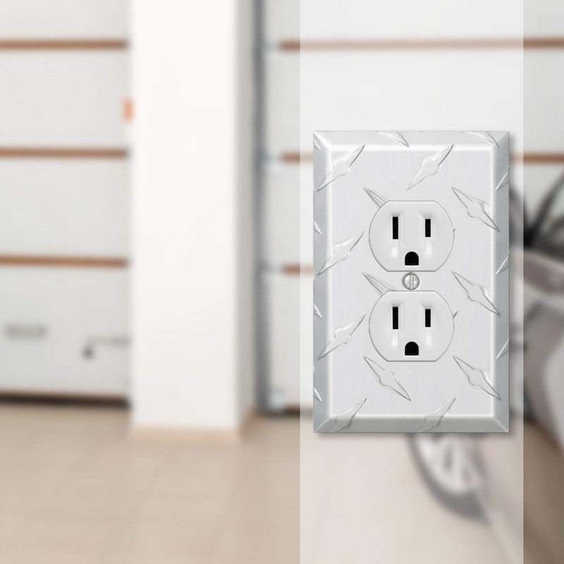 Amerelle 955D Diamond Plate Wallplate, 1 Duplex, Silver
