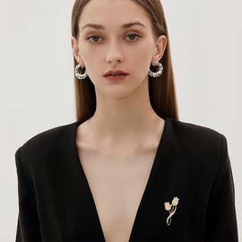 EMEGCY Gold Tulip Brooch for Women Rhinestone Tulip Brooch Pin Gold Plated Tulip Lapel Pin Jewelry Gift for Mom Wife