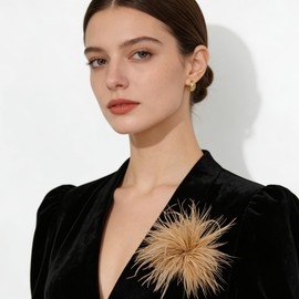 Dainty Feather Flower Large Brooch Pin for Women Elegant Floral Lapel Pins Shawl Dress Suit Clothes Accessories Wedding Party Dance Banquet Fashion Jewelry