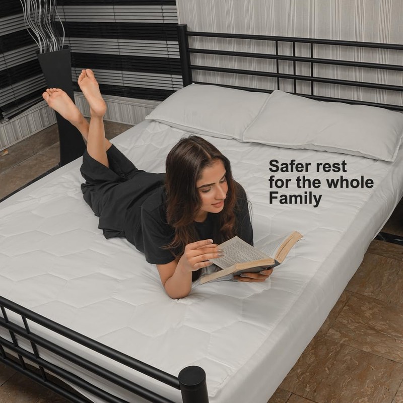 LOOMERIG Hypoallergenic Mattress Protector Double Bed (137x190cm) - Extra Deep