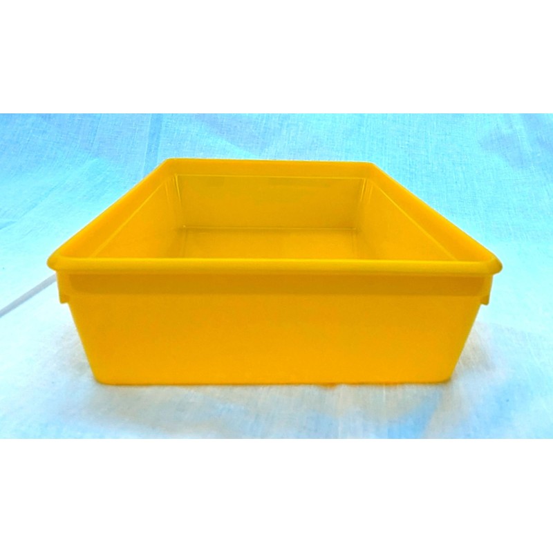 Instrument tray – 19cm x 14cm x 5.5cm. polypropylene (Yellow)