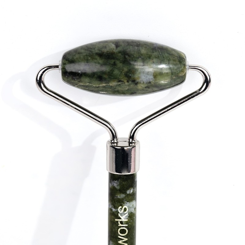 Brushworks HD Jade Roller
