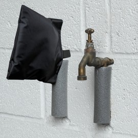 Uzitec Quickly Protect Your Outside Tap From Freezing by Using a Waterproof Thermal Tap Jacket Large 18cm x 18cm