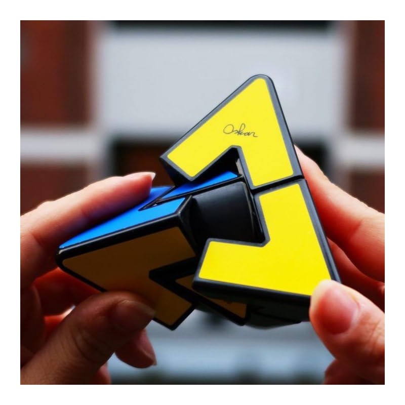 Meffert's Pyraminx Duo - The Original Starter Diamond Brainteaser Puzzle