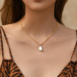 FanLeClair Pearl & Mother of Pearl Necklace 18K Gold Plated Pendant Dainty Chain Layering Choker for Women Jewellery Gift