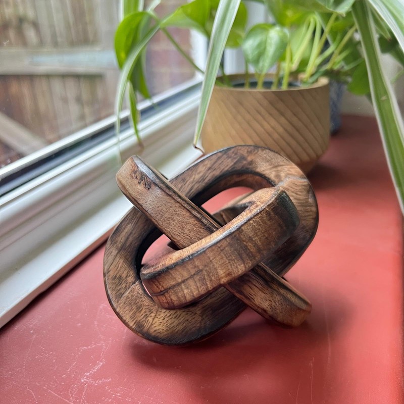 Thorness Rustic Wooden 3-Link Knot Ornament for Home Décor -