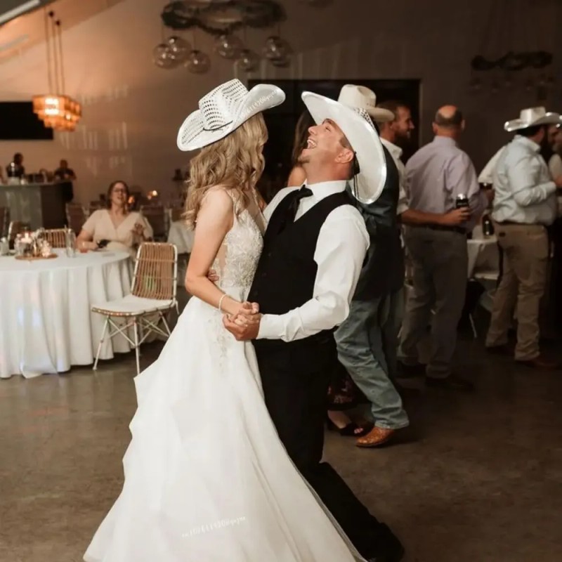 Set De 2 Sombreros De Vaquero Con Luz Para Boda