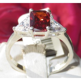 YourJewelleryBox 6X069 Garnet Emerald Cut Trillion Simulated Diamond Ring Sterling Silver RED Size L USA 6