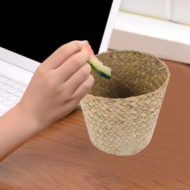 HOLIDYOYO Straw Woven Wastebasket Wicker Trash Can Round Rattan Waste Paper Basket Sundries Storage Basket Garbage Container Bin for Bedroom Bathroom Office Home