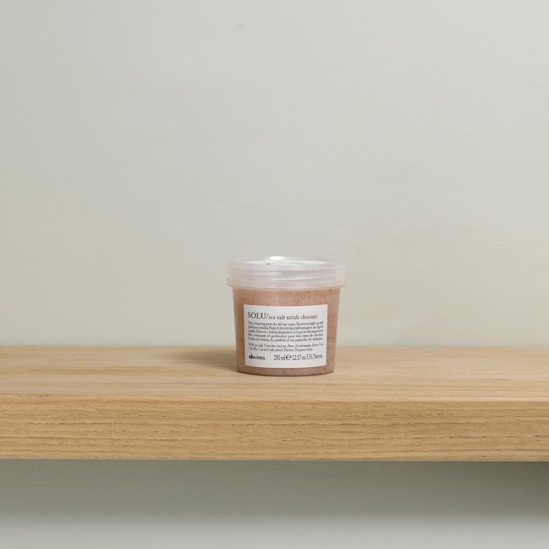 Davines SOLU Sea Salt Scrub Cleanser Exfoliante de sal marina