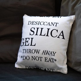 getDigital Silica Gel Decorative Cushion - 1 Cushion for Living Room, Bedroom and Office, Cushion Cover with Filling for Science Geeks & Nerds - 35 x 35 cm, 100% Polyester, White