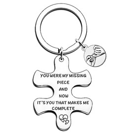 JETTOP Boyfriend Gifts Keyring Valentines Day Gifts for Him Her I Love You Gifts for Couple Girlfriend Birthday Anniversary Christmas You Are My Missing PIece