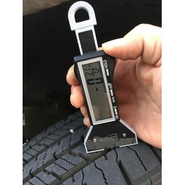 iGAGING Tire Tread Depth Gauge that measures in standard 32nds