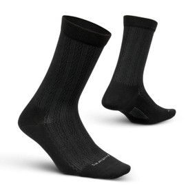 Feetures Womens Everyday Ultra Light Crew Sock (Small, Black)