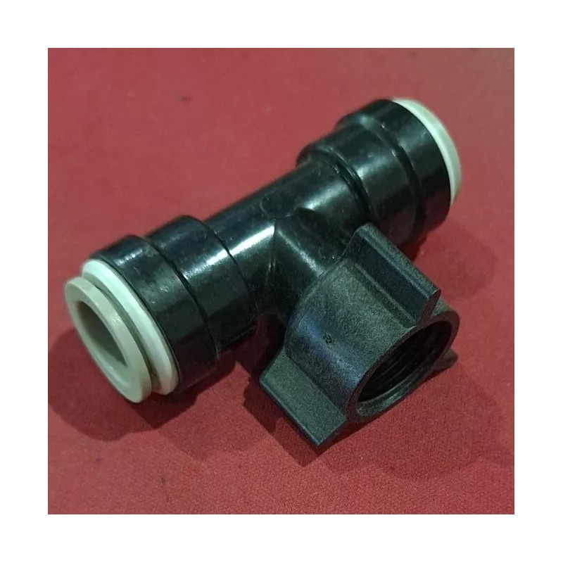 Watts Aqua Lock SeaTech Swivel Female Tee