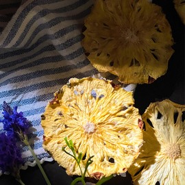 KWOLYKIM Dehydrate Dry Lemon Slices & Dry Pineapple Slices, Dried Fruit Perfect for Cocktails Cakes Crafts Home Decoration 100% Natural & No Additives, No Sugar Added (7.05oz/200g)