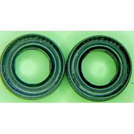 Unbranded 2 Good Year G70-15 Custom Wide Tread  1:25 model car parts-Junkyard