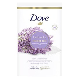 Dove Lavender & Chamomile Relaxing Care with skin-natural moisturisers Bath Salts relaxing your mind & body, leaving your skin smooth & soft 900 g
