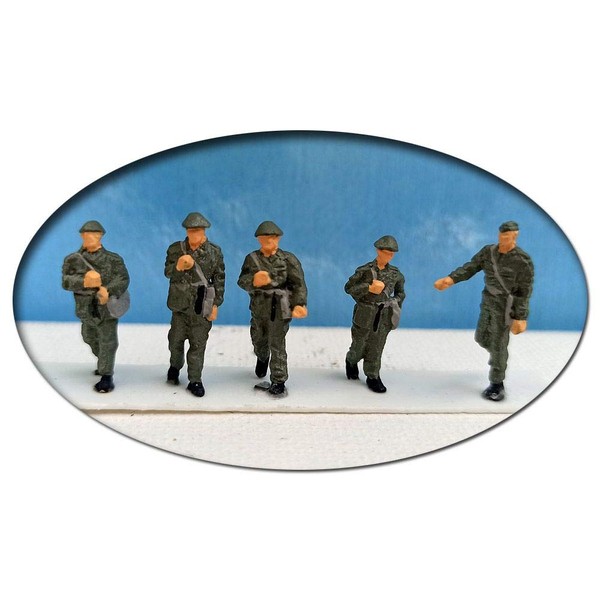 modellbahn-exklusiv NVA, 1 Corporal with 4 Soldiers, Track H0, 1:87