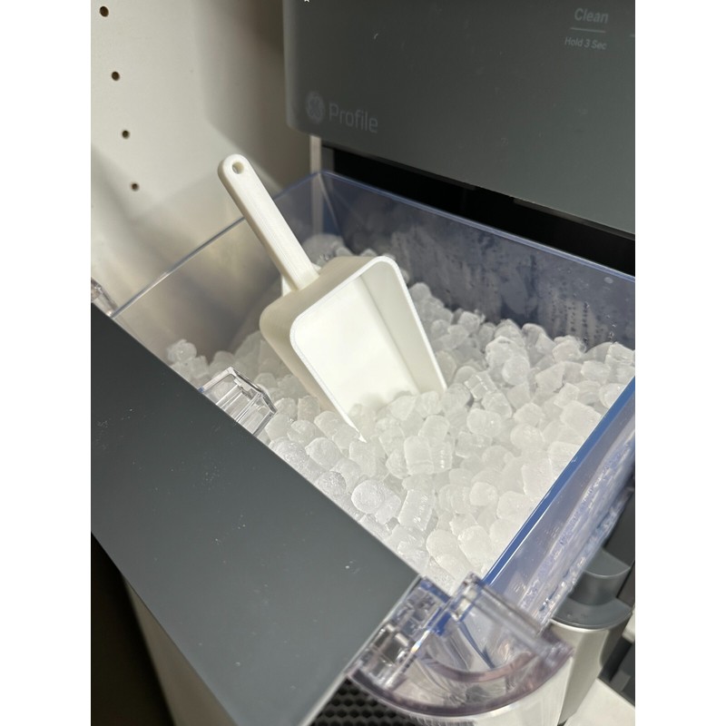 GE counter top ice maker, MAGNETIC ice scoop white FREE