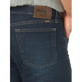 Wrangler Men's Free-to-Stretch Regular Fit Jean, Blackened Indigo, 32W x 34L
