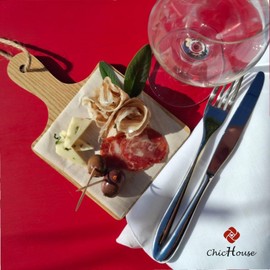 Set of 2 Mini Wooden Kitchen Boards with Handle Ideal for Small Appetizers, Cheese, Cold Meats or Surface Saver (Rectangular 19.5 x 12.2 x 1 cm)