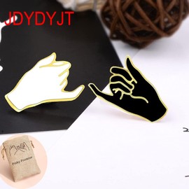 JDYDYJT Pinky Promise Matching Enamel Lapel Pins Hard BFF Enamel Pin Set Badge, Pinkie Swear Gifts, Friendship Couples Boyfriends Girlfriend Pin with Message Card(2 PCs)