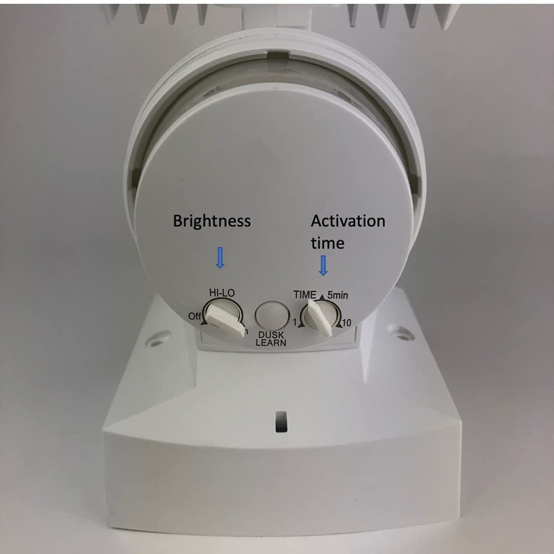 IQ America 16W LED Motion Sensor Motion Security Outdoor Flood